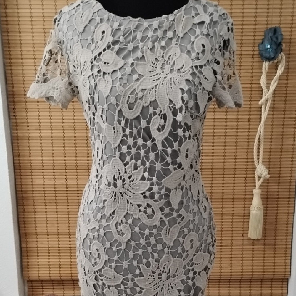 AX Paris Gray Flutter Sleeve Sheath Dress Sz12